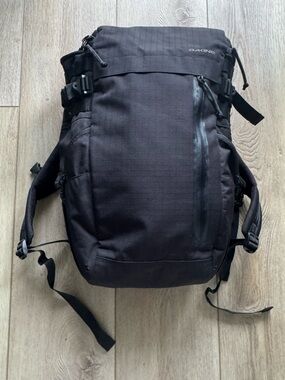 Dakine Apollo backpack—30L Black Laptop